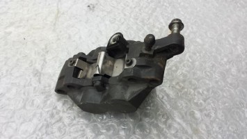 суппорт тормозной передний левый Suzuki GSX-R 600 SRAD 2000