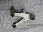 кронштейн подножки левый перед в сборе Honda CBR 954 2002 2003