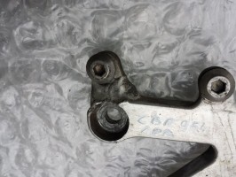 кронштейн подножки левый перед в сборе Honda CBR 954 2002 2003