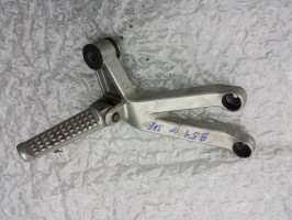 подножка пассажира задняя правая Honda CBR 954 2002 2003