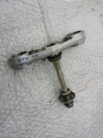 траверса полка нижняя Honda CBR 954 2002 2003