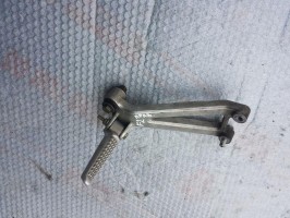 подножка пассажира задняя правая Honda CBR 600 F2 1993