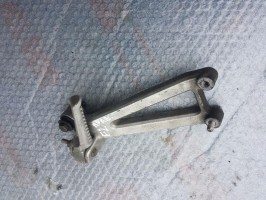 подножка пассажира задняя правая Honda CBR 600 F2 1993