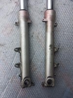 перья вилки правое и левое аммортизаторы Honda CBR 600 F2 1993