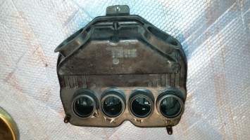 корпус воздушного фильтра Suzuki GSX-R 600 SRAD 1997