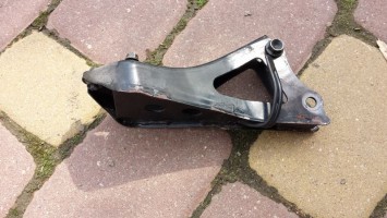 паук нижний в морду Honda CBR 600 F4i 2001-2006