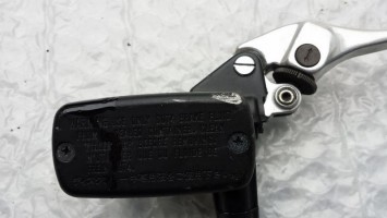 машинка тормоза насосик помпа вместе с ручкой Honda CBR 600 F3 1996