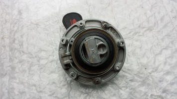 крышка лючок бензобака б\у запчасти Honda CBR 600 F3 1996