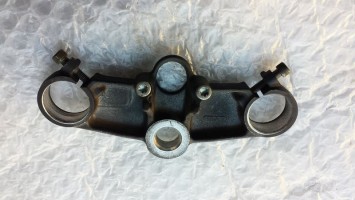 траверса верхняя полка б\у запчасти Honda CBR 600 F3 1996