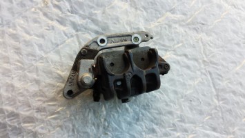 суппорт передний левый Honda CBR 600 F3 1996