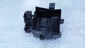 пластик ящик подставка аккумулятора Honda CBR 600 F3 1996
