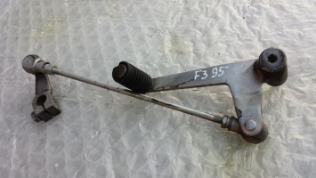 лапка и тяга переключения передач Honda CBR 600 F3 1995