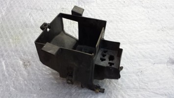 пластик ящик подставка аккумулятора Honda CBR 600 F3 1995