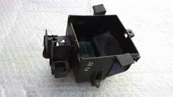 пластик ящик подставка аккумулятора Honda CBR 600 F3 1995