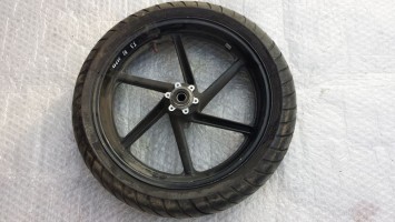 Диск переднее колесо и резина покрышка Honda CBR 600 F3 1995