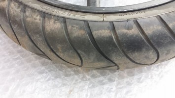Диск переднее колесо и резина покрышка Honda CBR 600 F3 1995