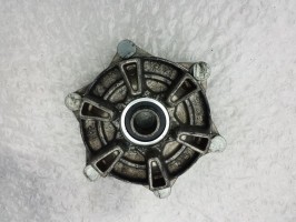 ступица крепление задней звезды Honda CBR 954 2002 2003