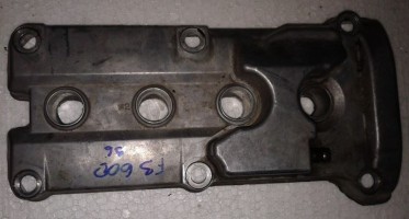 Крышка клапанов Honda CBR 600 F3 96