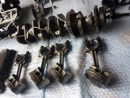 запчасти двигателя Suzuki GSX-R 600 SRAD 2000