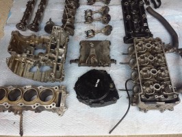 запчасти двигателя Suzuki GSX-R 600 SRAD 2000